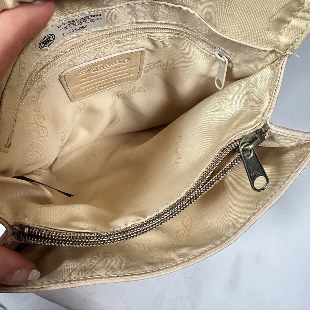 Fossil Leather Crossbody Bag The New American Classic 1954 Key Beige white cream